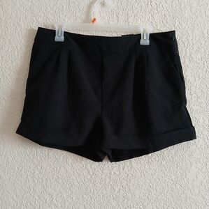 Vienna Couture Women's Black Shorts
